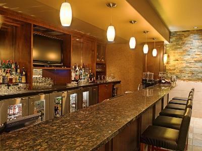 Hotel & Suites-west By Ihg Edmonton